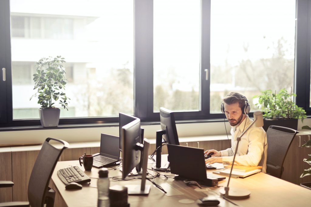 Pourquoi multiplier les outils de visio collaboration ne rend pas service à votre entreprise ?
