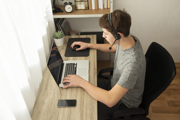 Teleworking: 3 ways to improve productivity
